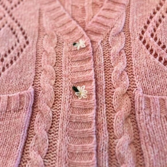 Cliche cardigan sweater size large pink with flowers embroidered over buttons - Picture 9 of 15